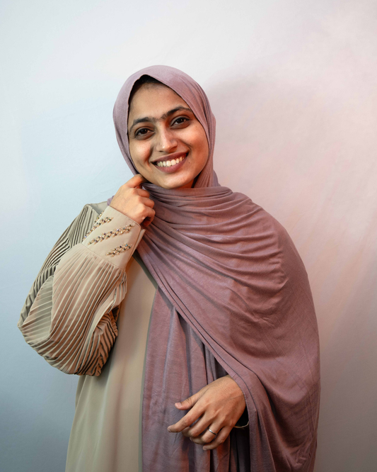 Soft Lavender Jersey Hijab stretchable breathable fabric comfortable everyday modest scarf